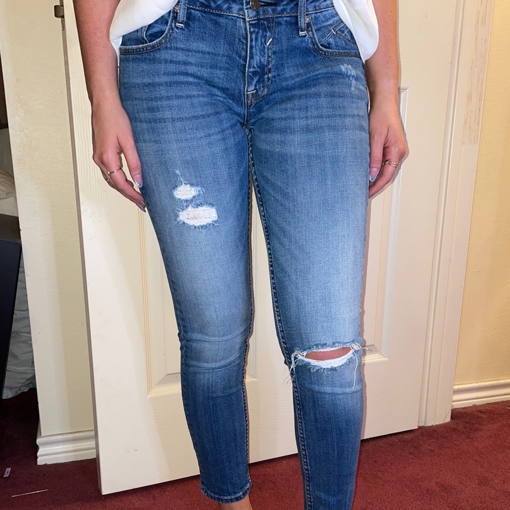 Vigoss Distressed Jeans